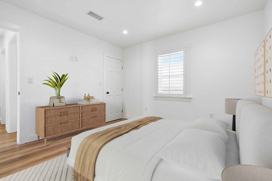 Building Photo - 6616 Denver Ave