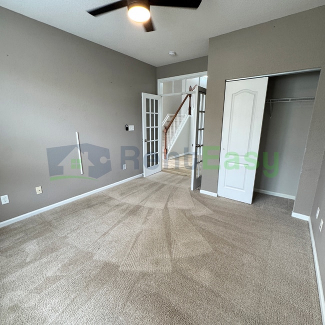 Building Photo - 1005 Silver Charm Cir