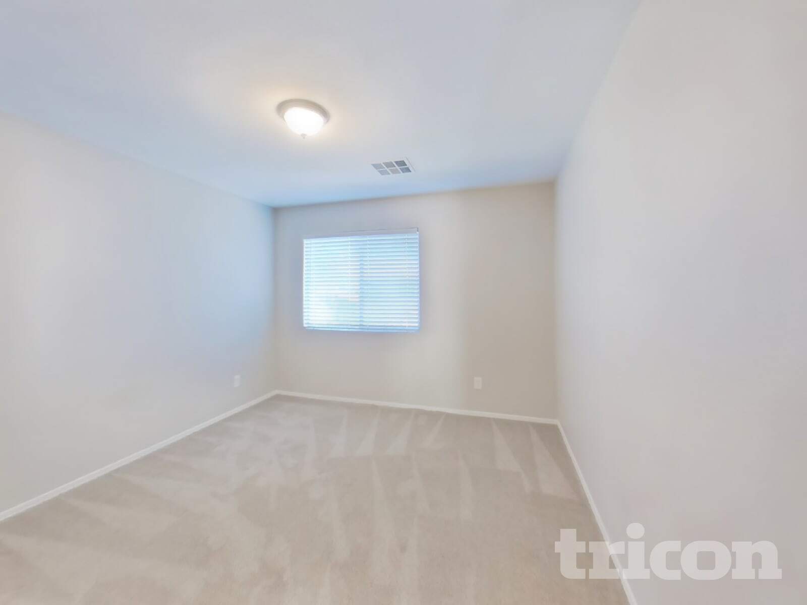 Building Photo - 5871 E Everhart Ln