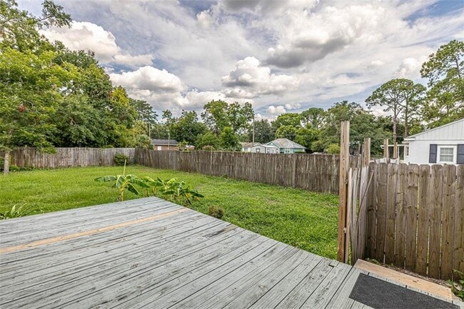 Building Photo - 2908 Mimosa Rd