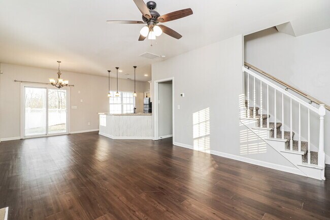 Building Photo - 228 Woodland Way