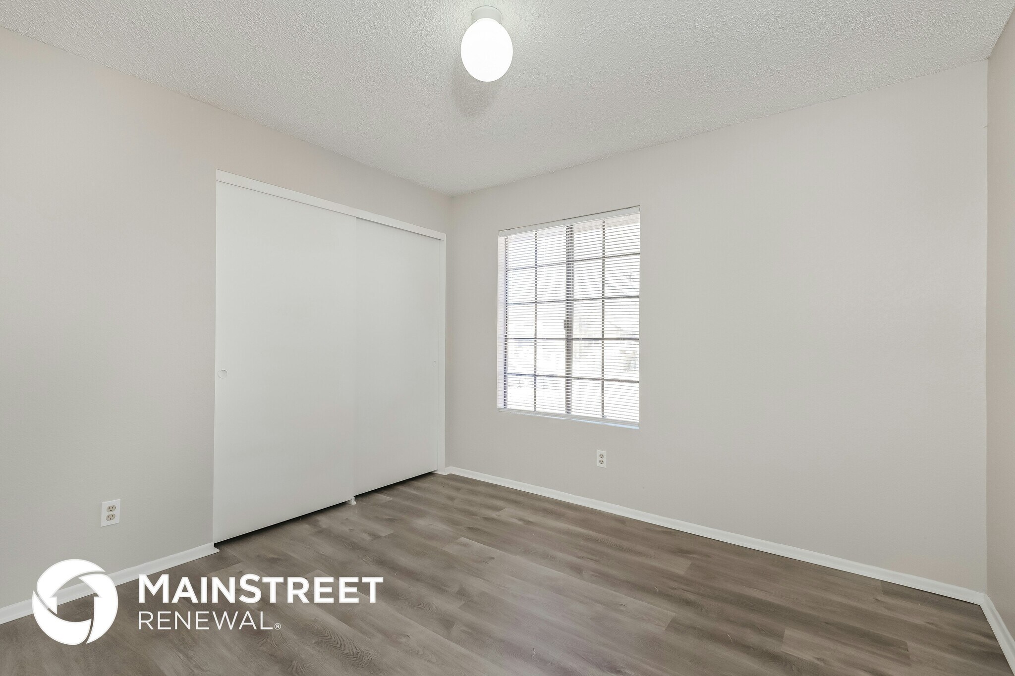 Building Photo - 1851 W Mountain Oak Ln