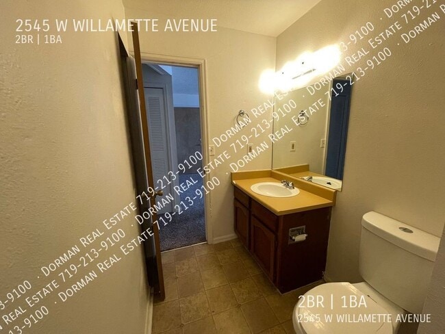 Building Photo - 2545 W Willamette Ave