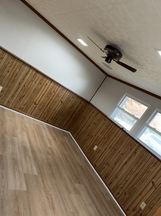 Building Photo - 1375 Firethorne Dr