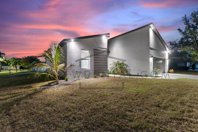Building Photo - Deposit-Free! Get $1,000 OFF your first mo...