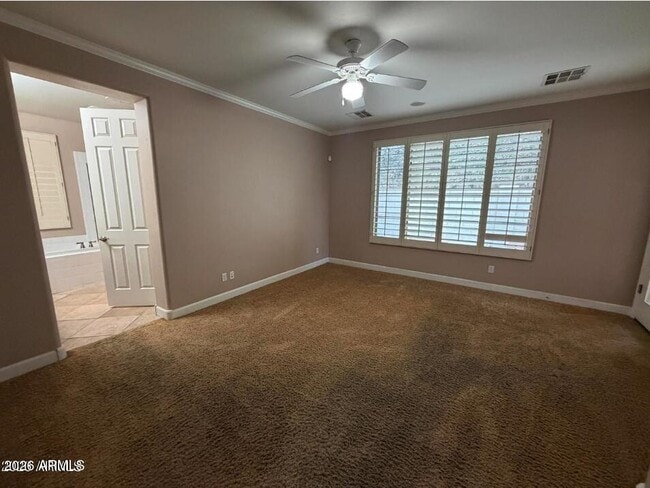 Building Photo - 421 W Wisteria Pl