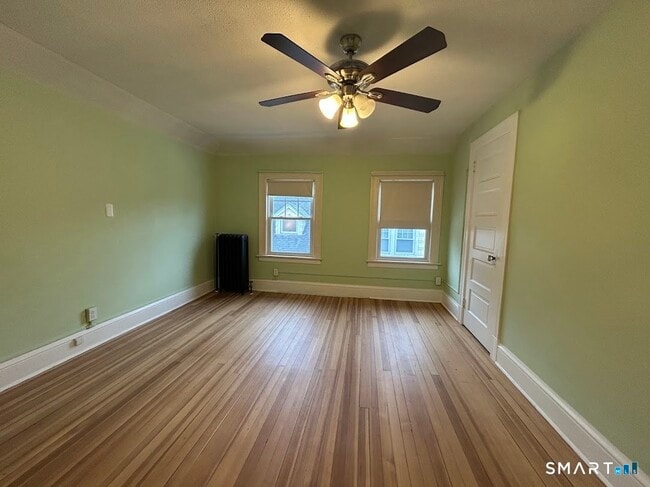 Building Photo - 108 Maplewood Ave