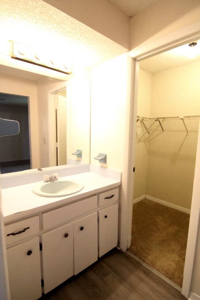 Building Photo - Home available now!