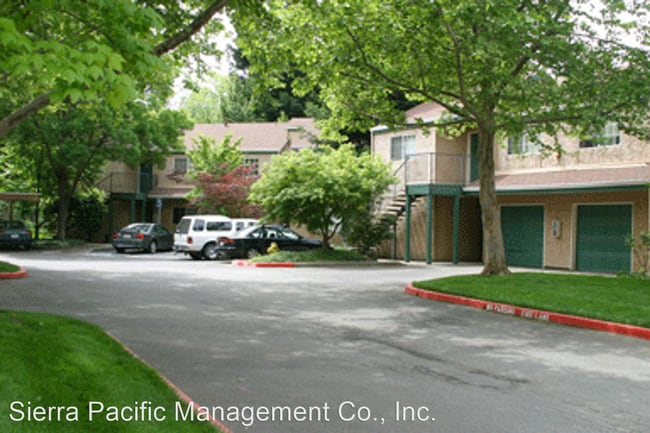 Building Photo - 1850 Humboldt Rd