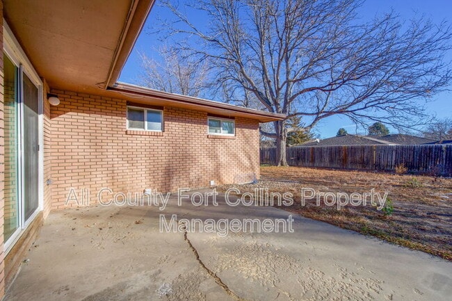 Building Photo - 1204 Baker St