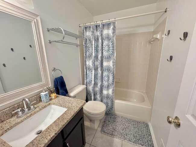 Full Bathroom upstairs - 2417 Harpoon Dr