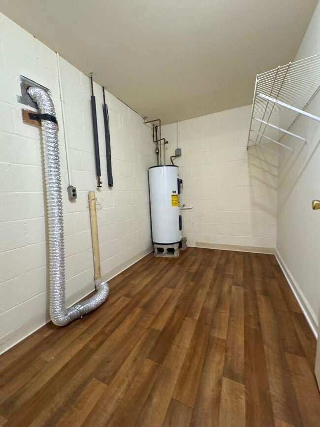 Building Photo - Spacious 3 Bed / 2 Bath Duplex in Lebanon – Comfortable Living with Convenient Location