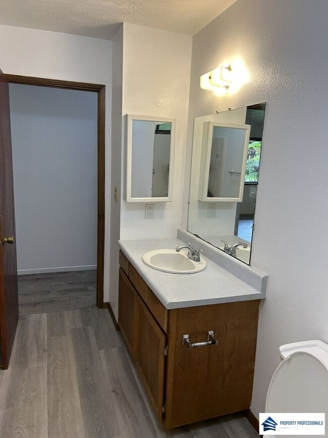Building Photo - Island Living in Volcano – Move-In Ready