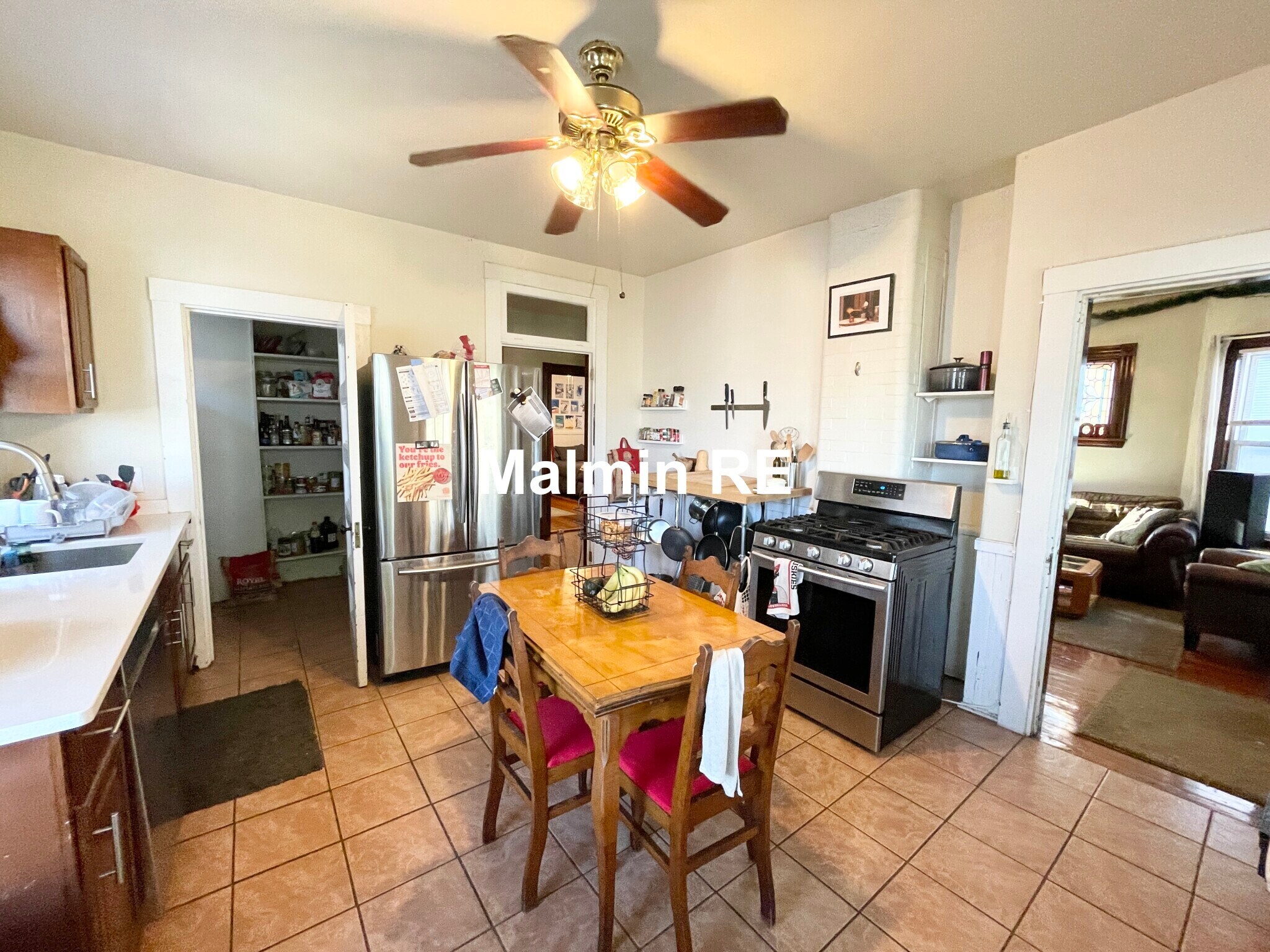 Building Photo - 89 Hillside St