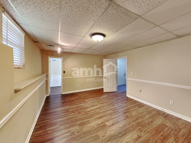 Building Photo - 4718 Vineyard Ct