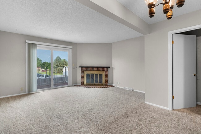 Building Photo - 2711 St Francis Dr