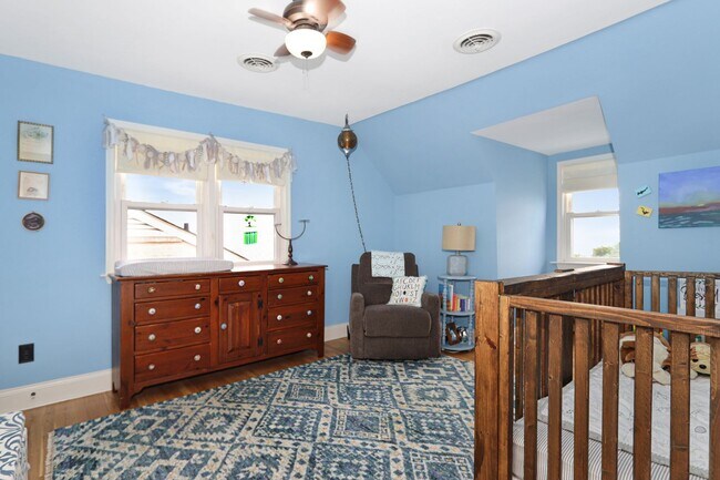 Building Photo - Beautiful Waterview Home on Chesapeake Ave. Contact Victoria Jenkins at (757) 525-7157 for more i...