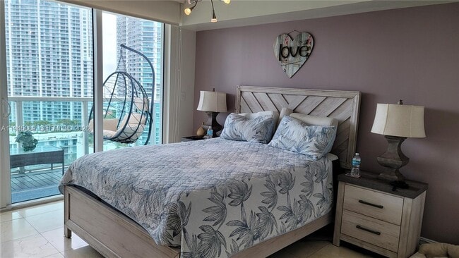 Building Photo - 31 SE 5th St