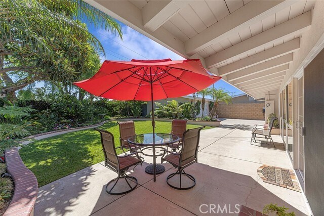 Building Photo - 14022 Elmbrook Dr
