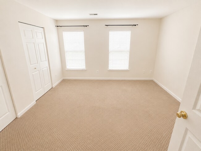 Building Photo - 6731 Stone Maple Terrace