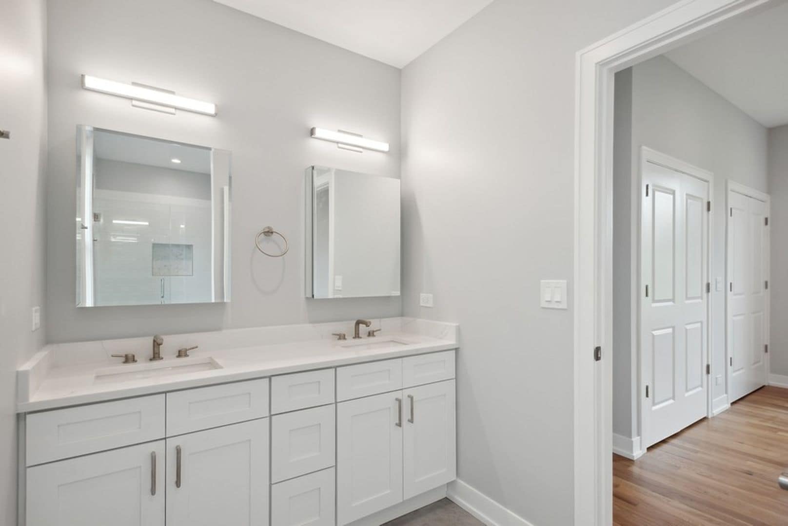 Building Photo - 1339 N Noble St