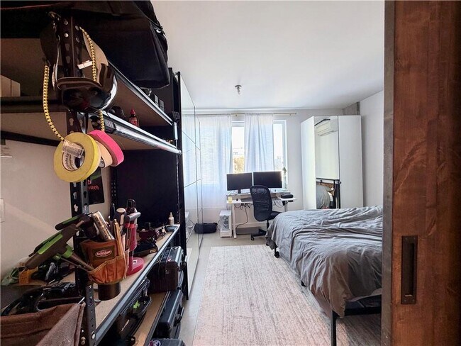 Building Photo - 651 New York Ave