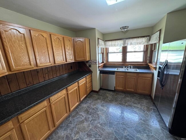Building Photo - 3536 W Pyramid Ct