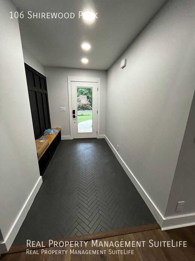 Building Photo - 106 Shirewood Park