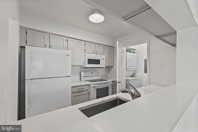 Building Photo - 5708 Olde Mill Ct