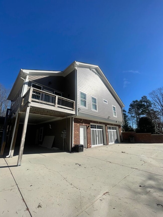 Building Photo - 4 Bedroom Soddy Daisy Rental Property with...