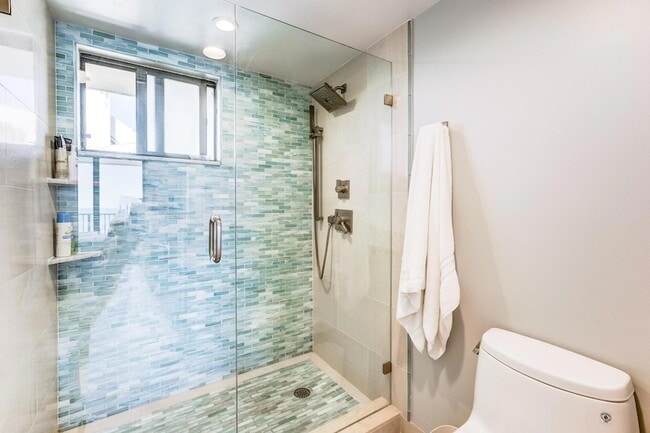 Building Photo - 200 Ocean Trail Way