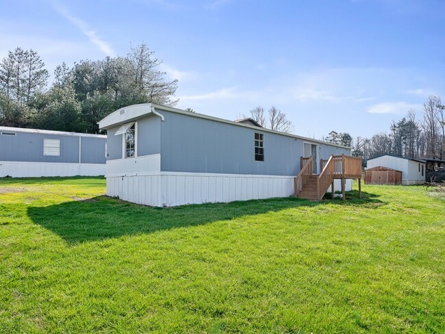 Building Photo - 53 Cushion Pl