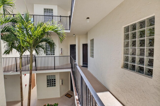 Building Photo - 5155 Europa Dr