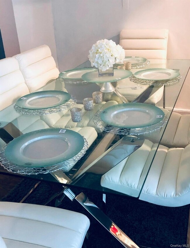 Building Photo - 510 Dubois Ave