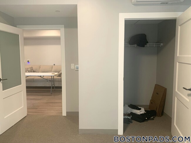 Building Photo - 100 Hemenway St