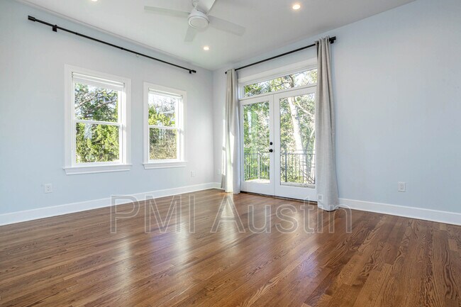 Building Photo - 2003 Newning Ave