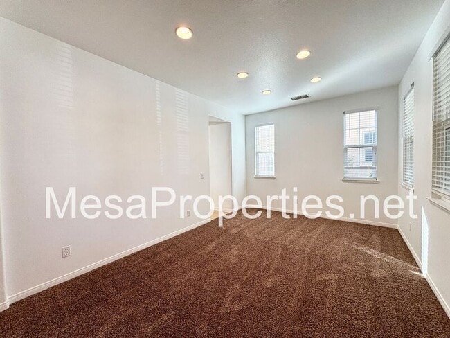 Building Photo - 12425 Deborah Pl