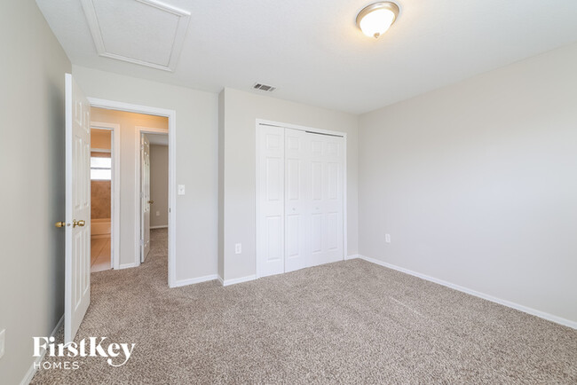 Building Photo - 267 Magellan Dr