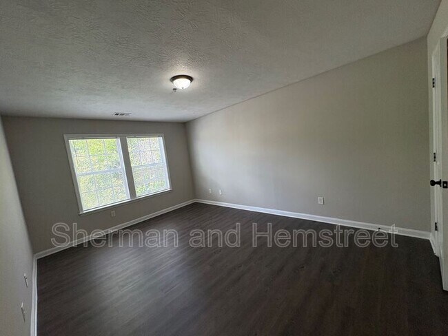 Building Photo - 3800 London Ct SW