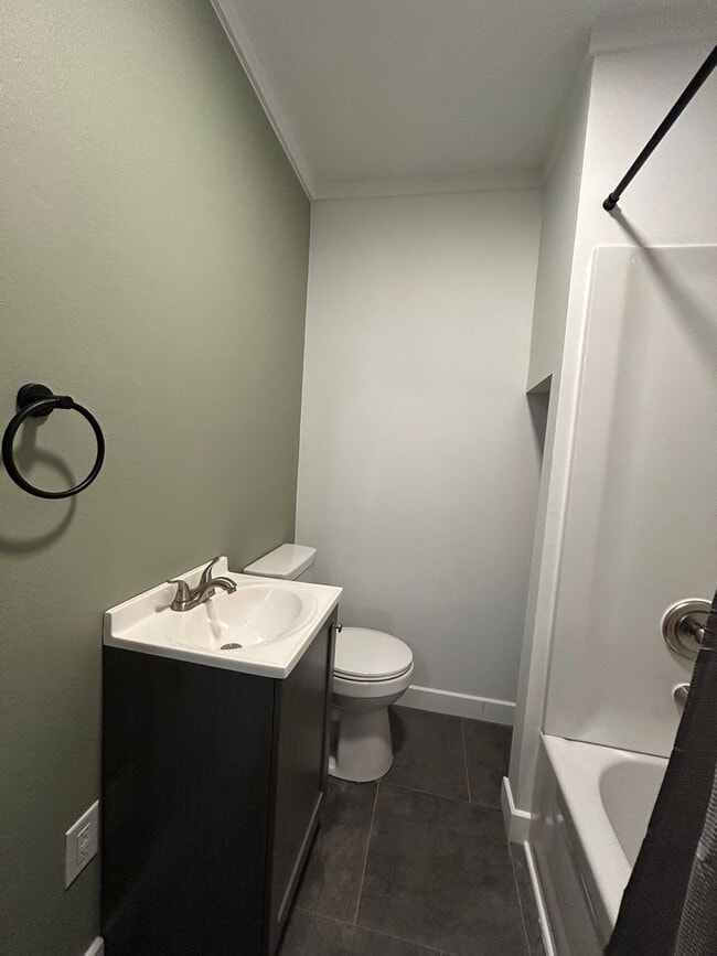 Building Photo - Unique 3-Bedroom, 2-Bathroom Home with Mother-In-Law Suite – $1,600/Month