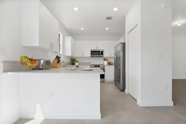 Building Photo - 11926 SW 247th Ter