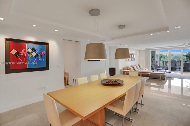 Building Photo - 3535 Hiawatha Ave