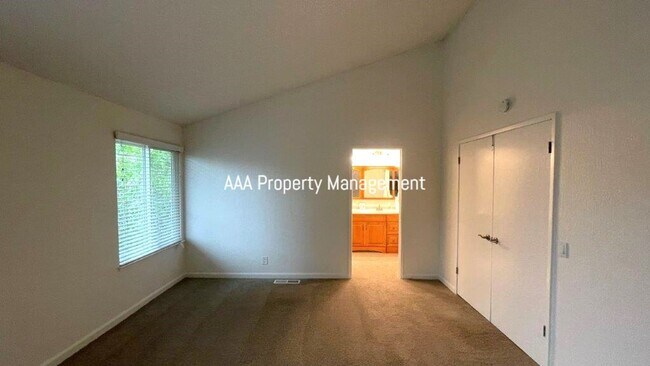 Building Photo - Concord The Crossings Beautiful 3 bedroom 2.5 bath, remodeled kitchen, 2 car garage