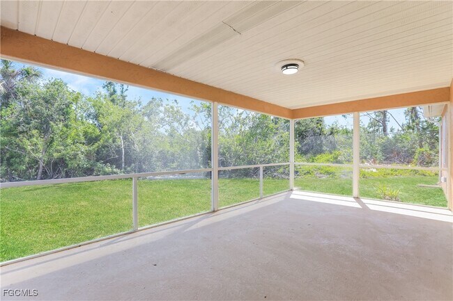 Building Photo - 22225 Seaton Ave