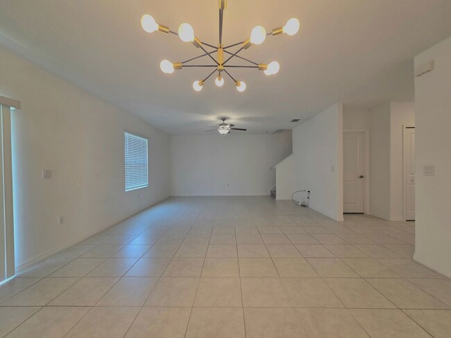 Building Photo - 2787 Red Egret Dr