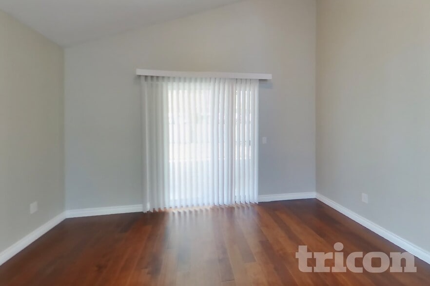 Building Photo - 25809 Sweetleaf St