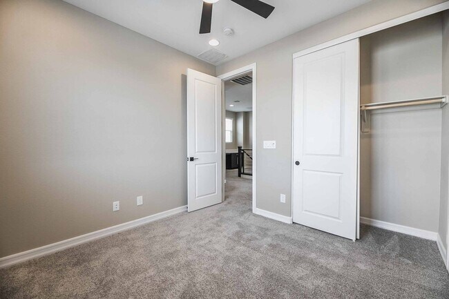 Building Photo - Stunning New 4 Bedroom Home for Rent!