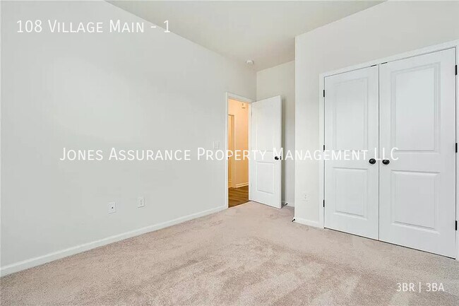 Building Photo - 108 Village Main