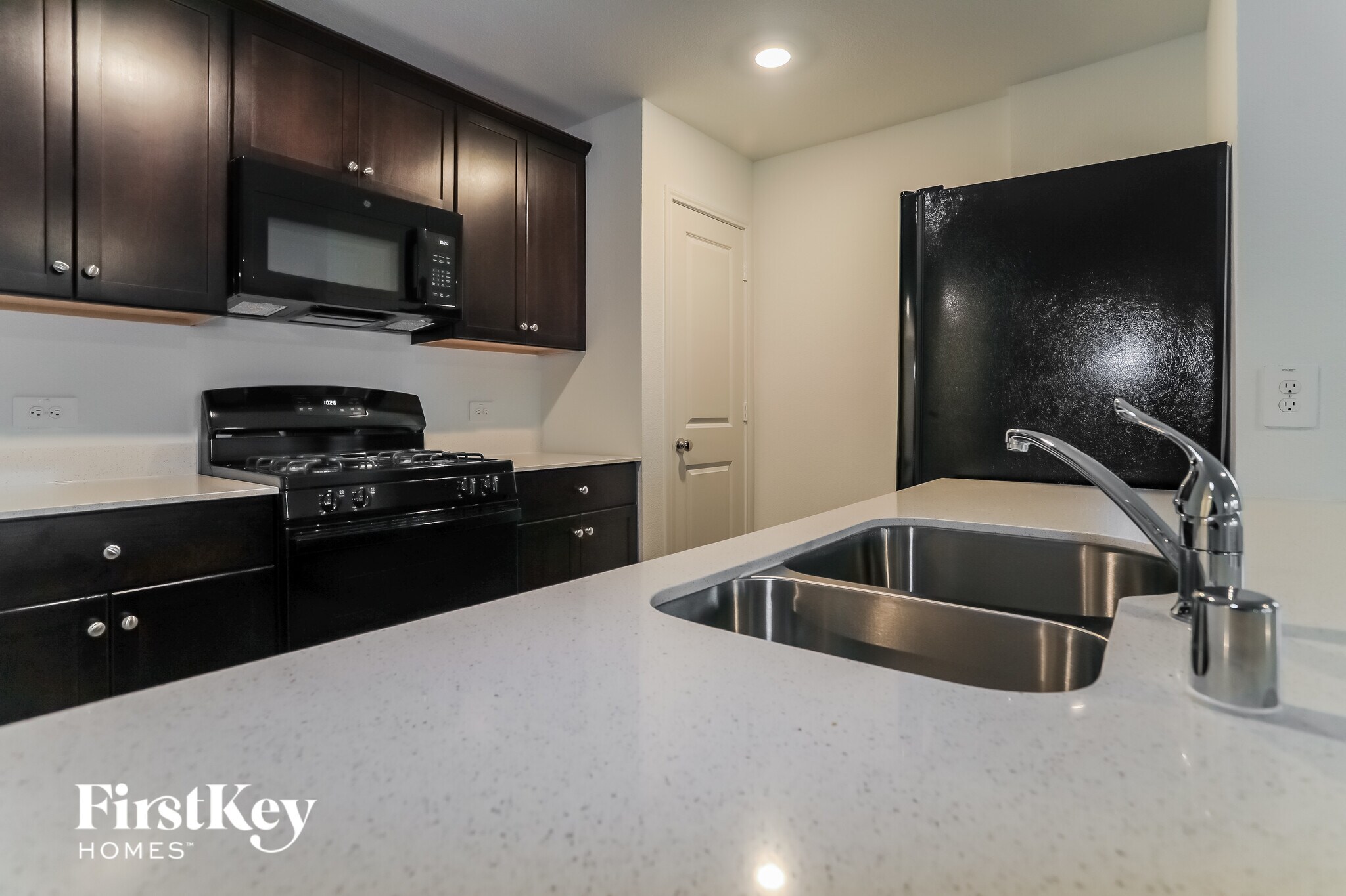 Building Photo - 448 Frio Pass Trl