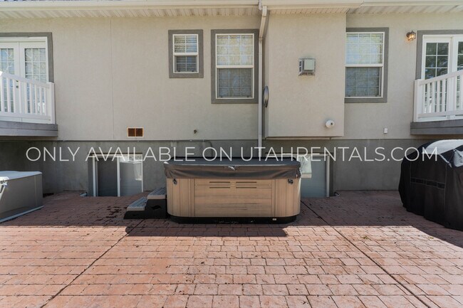 Building Photo - 1138 S 600 W